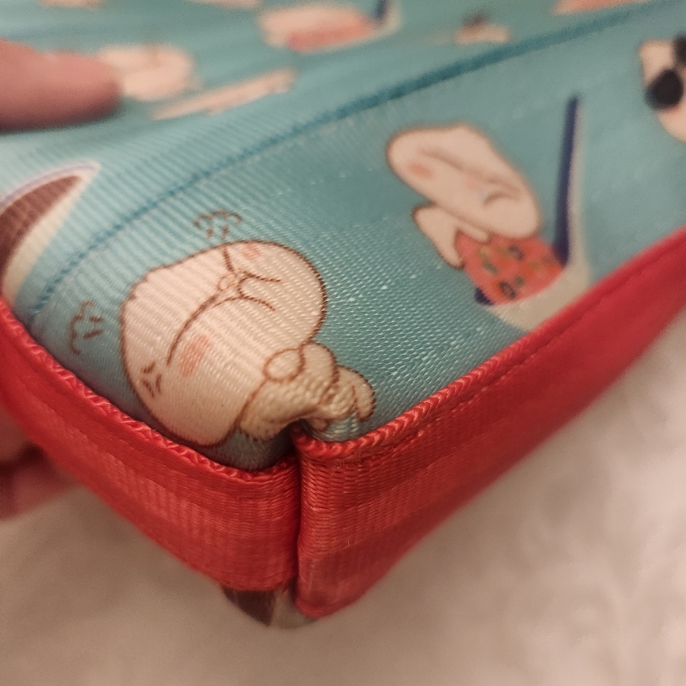 Harveys Seatbelt Bao Crossbody bag💕 - Picture 5 of 8